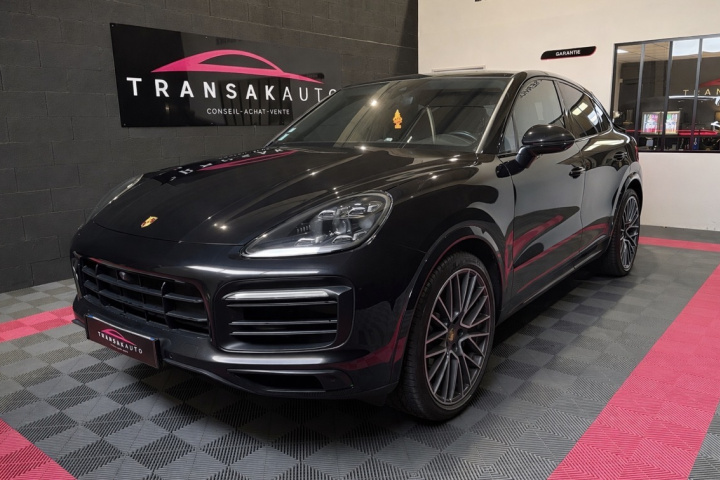 PORSCHE CAYENNE COUPE