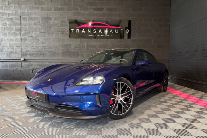 PORSCHE TAYCAN