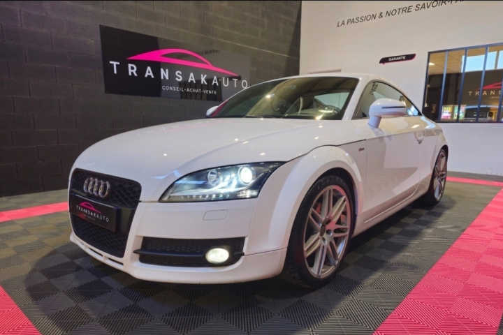 AUDI TT COUPE