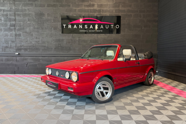 VOLKSWAGEN GOLF CABRIOLET