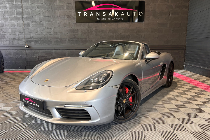 PORSCHE 718 BOXSTER